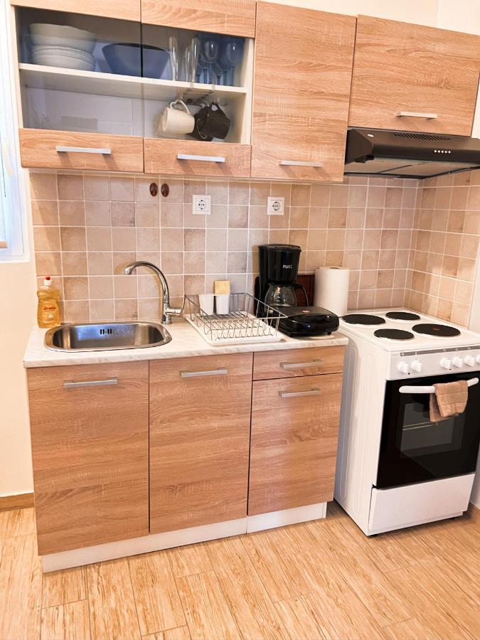 Athens Loft In Pagratiアパートメント エクステリア 写真