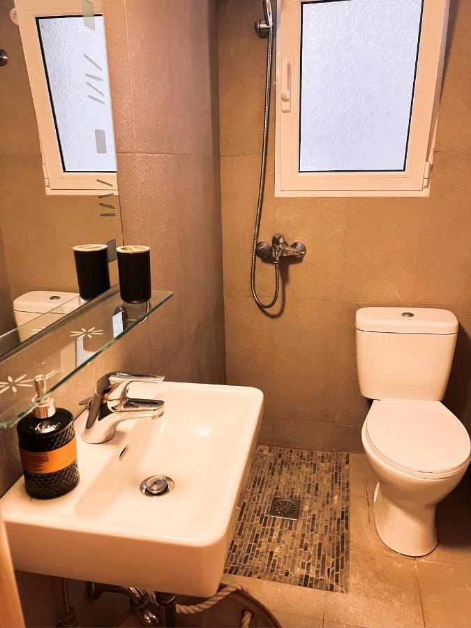 Athens Loft In Pagratiアパートメント エクステリア 写真
