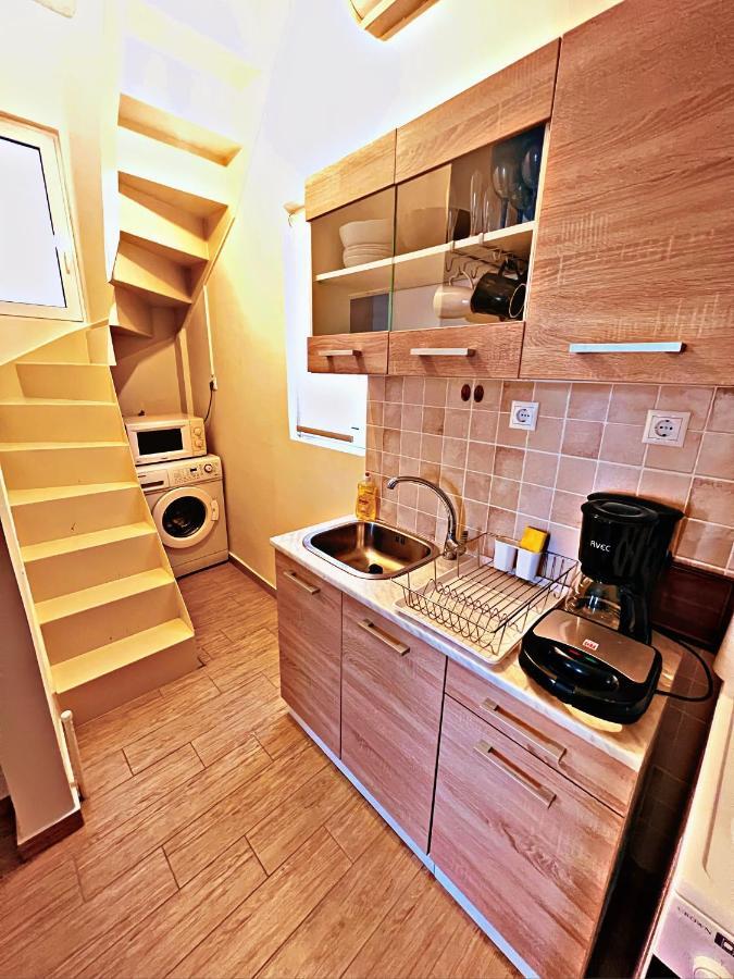 Athens Loft In Pagratiアパートメント エクステリア 写真